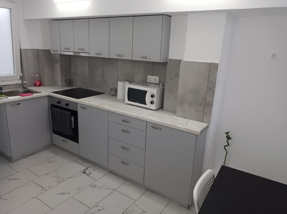 Apartment Dipla Athena Bagian luar foto
