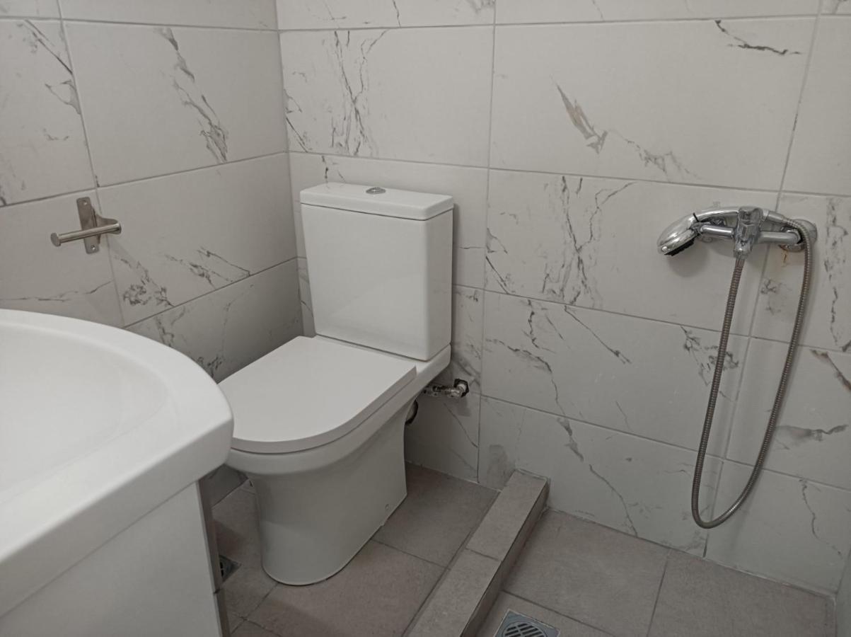 Apartment Dipla Athena Bagian luar foto